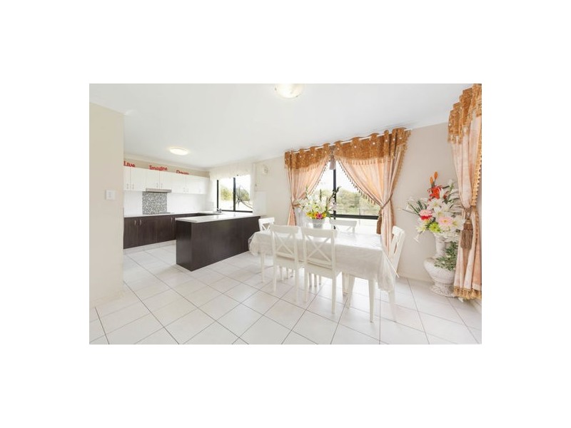 60 Golden Bear Drive, Arundel QLD 4214
