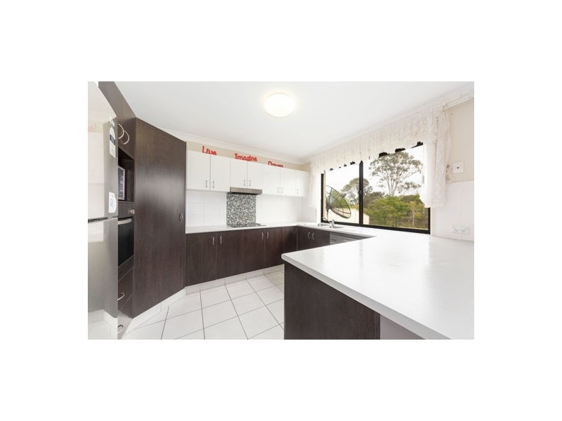 60 Golden Bear Drive, Arundel QLD 4214