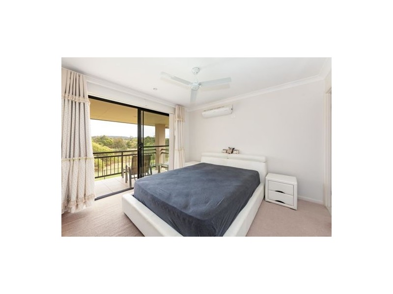 60 Golden Bear Drive, Arundel QLD 4214