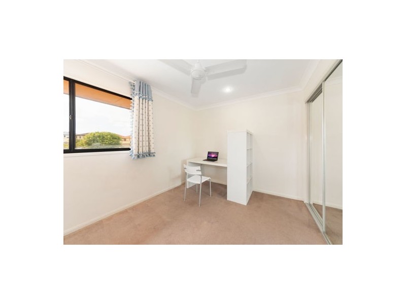 60 Golden Bear Drive, Arundel QLD 4214