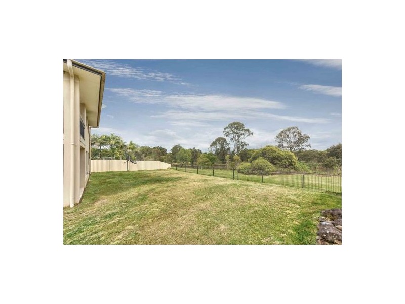 60 Golden Bear Drive, Arundel QLD 4214