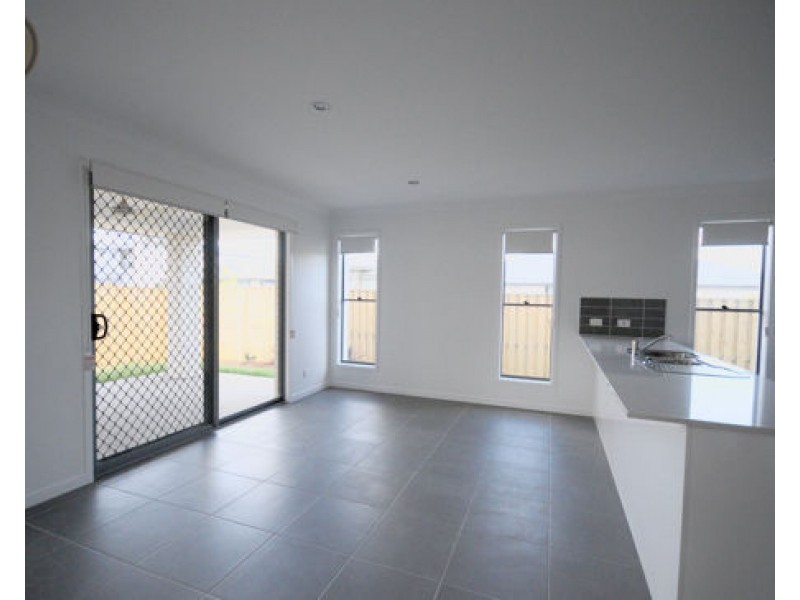 44 Pallara Avenue, Pallara QLD 4110