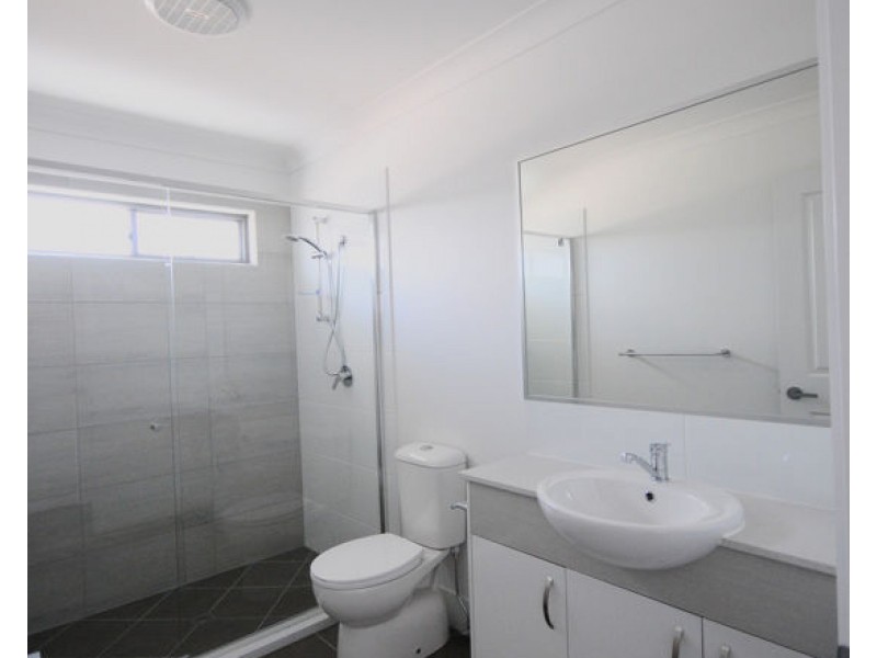 44 Pallara Avenue, Pallara QLD 4110