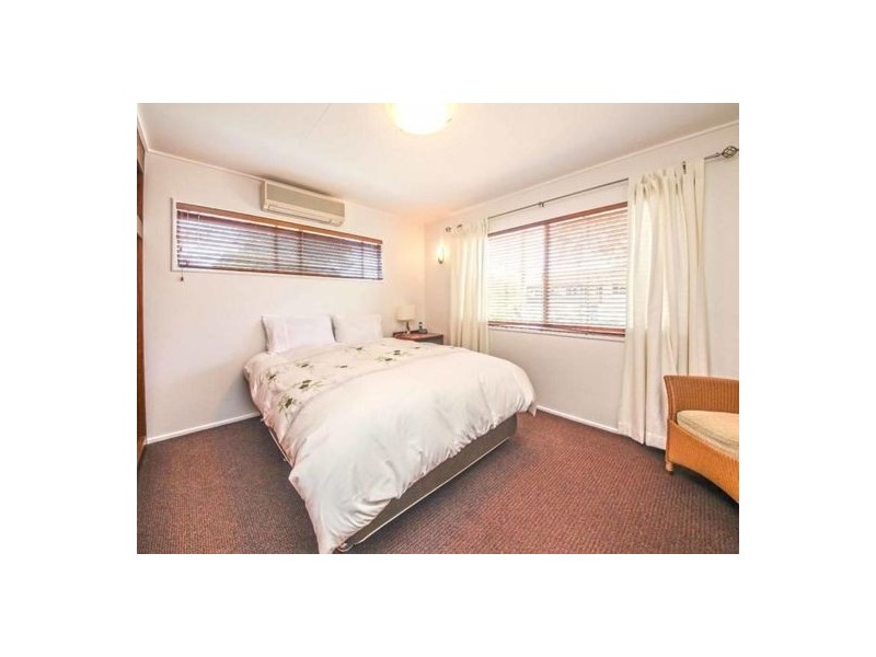 15 Fair Street, Wishart QLD 4122