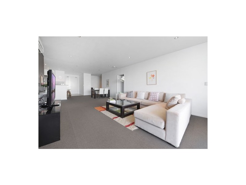 2404 4 Como Crescent, Southport QLD 4215