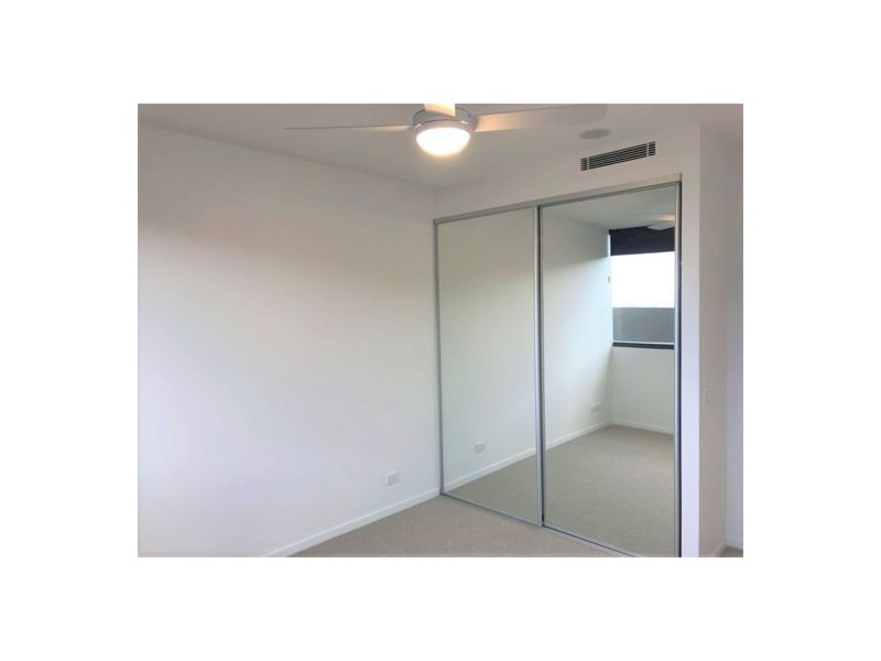 3113/36 Evelyn Street, Newstead QLD 4006