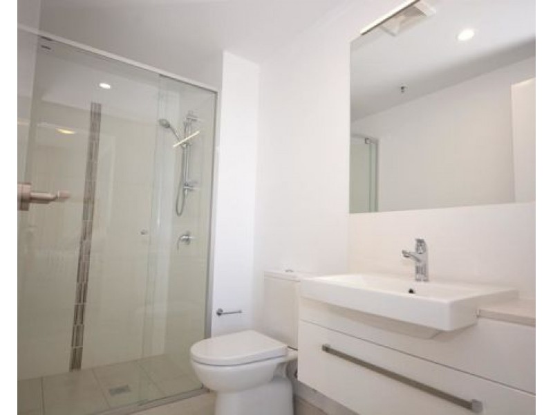 912/17 Bath Street, Labrador QLD 4215