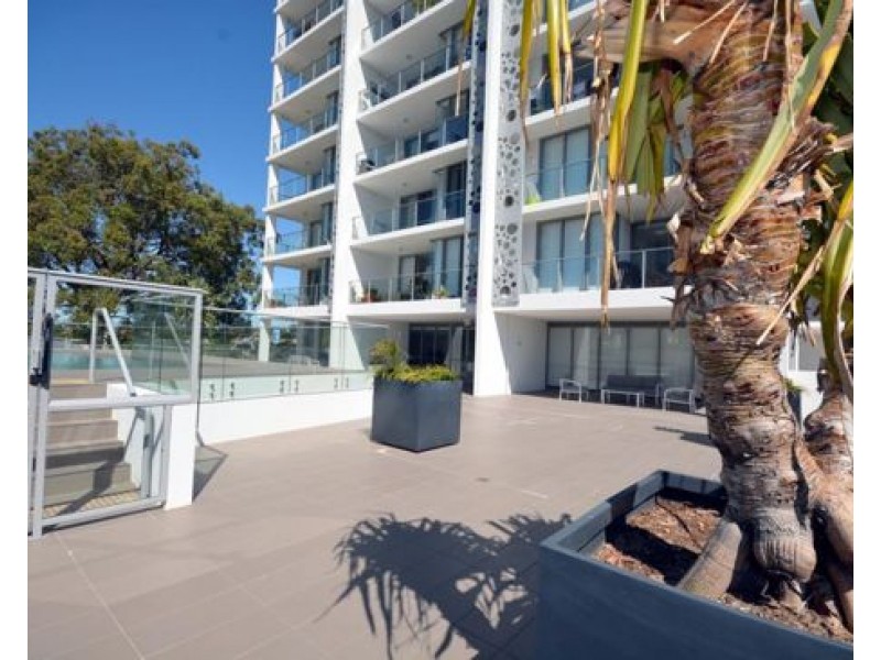912/17 Bath Street, Labrador QLD 4215