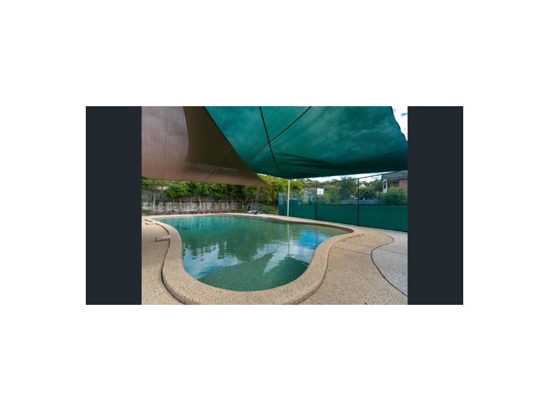 400 Pine Ridge Rd, Coombabah QLD 4216