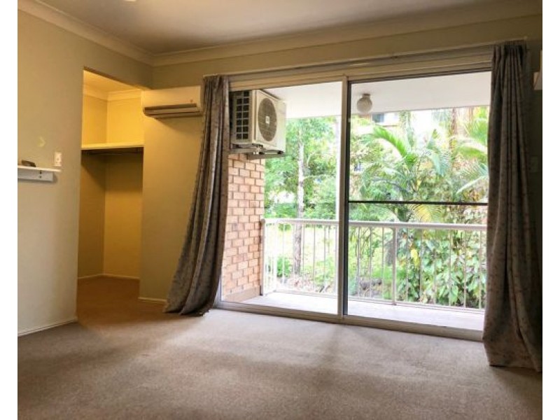 75/33 Edmund Rice Drive Southport, Southport QLD 4215