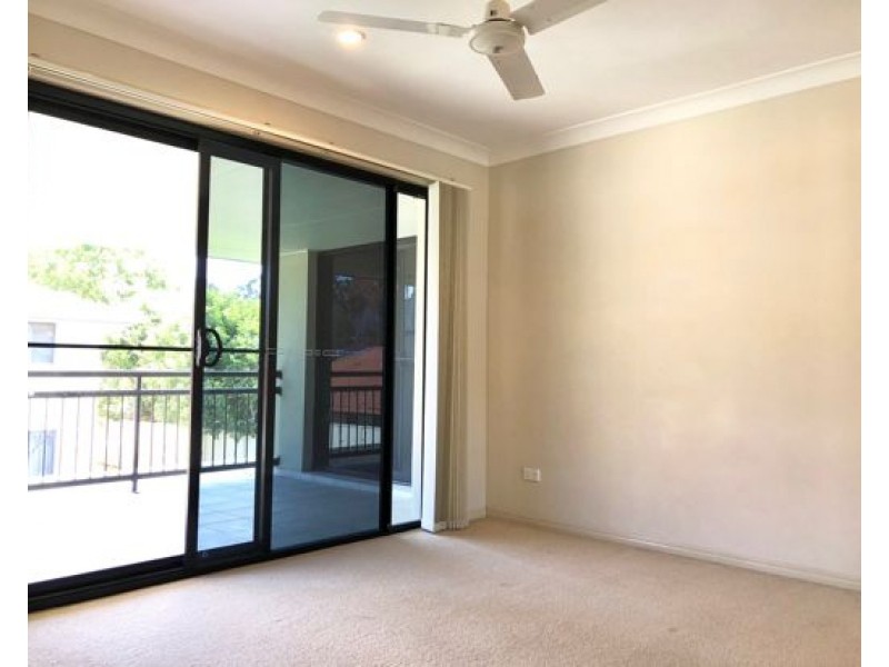 8 Rix Drive, Upper Coomera QLD 4209