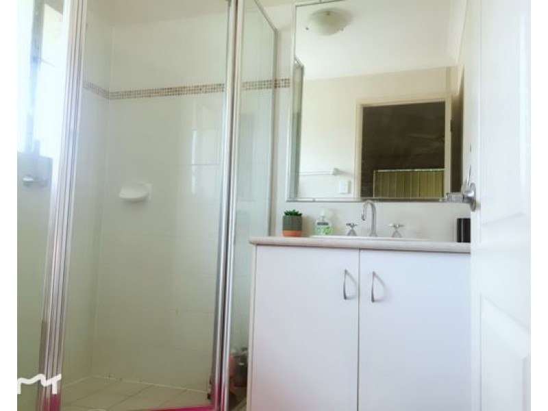 8 Rix Drive, Upper Coomera QLD 4209