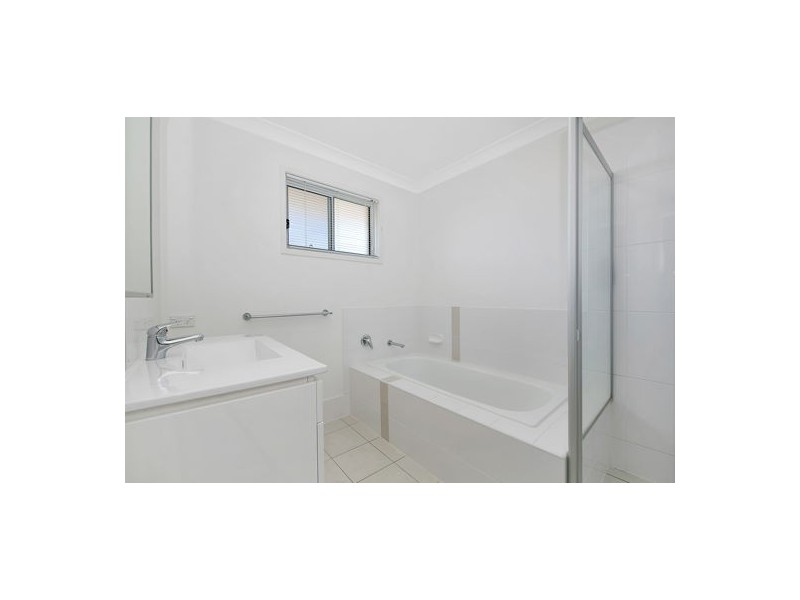 8/111 Cowie Road, Carseldine QLD 4034