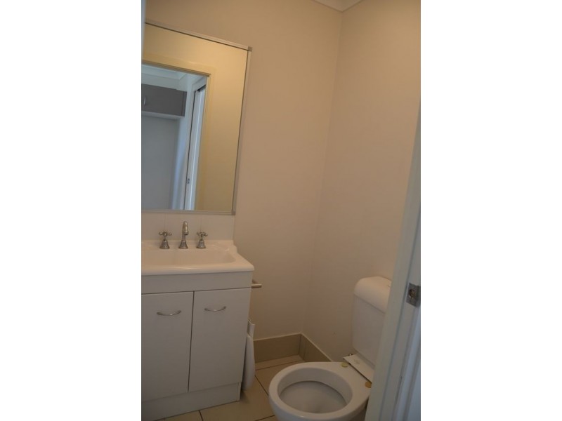 AG/2 Toohey St, Pacific Pines QLD 4211
