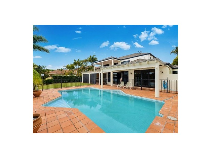 1056 Rosebank Way West, Hope Island QLD 4212