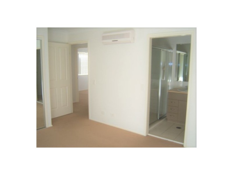 24/29 Lachlan Drive, Wakerley QLD 4154