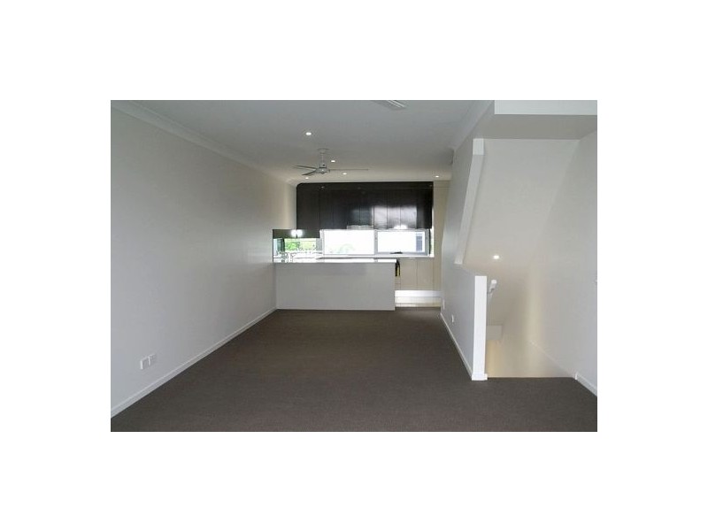 56/5074 Emerald Island Drive, Carrara QLD 4211