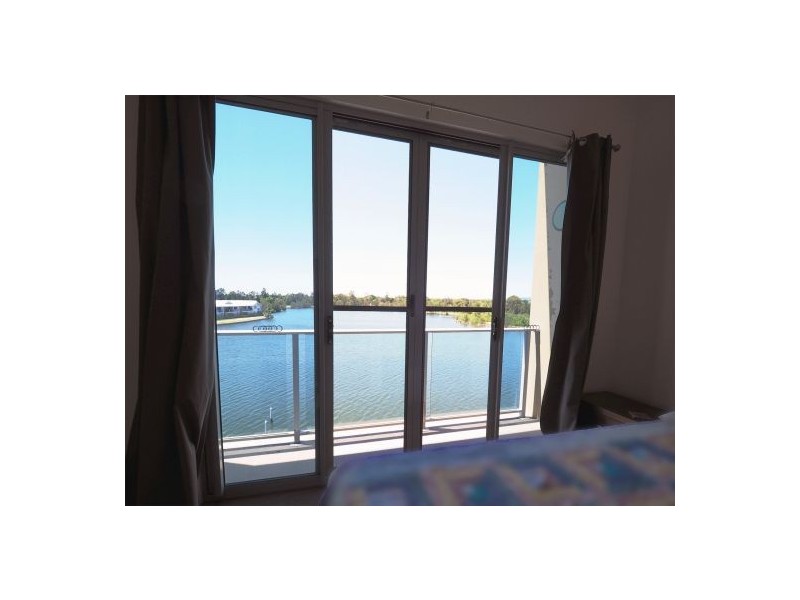 56/5074 Emerald Island Drive, Carrara QLD 4211