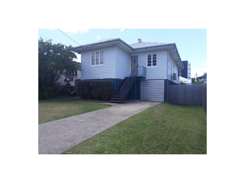 18 Perkins St, Upper Mount Gravatt QLD 4122