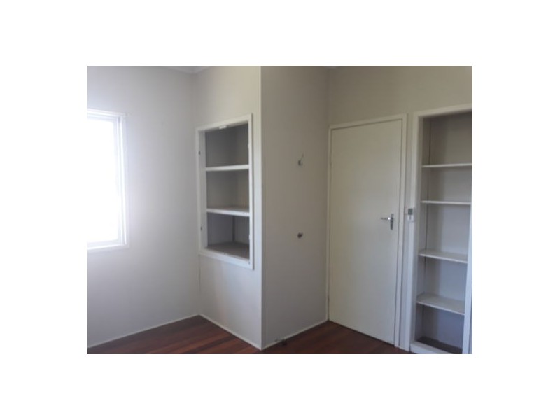 18 Perkins St, Upper Mount Gravatt QLD 4122