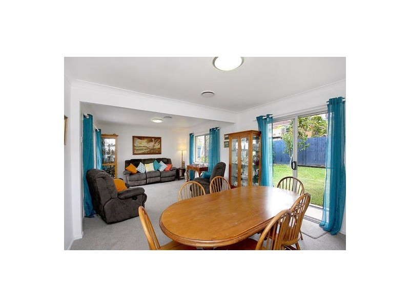 18 McCracken Street, Wishart QLD 4122