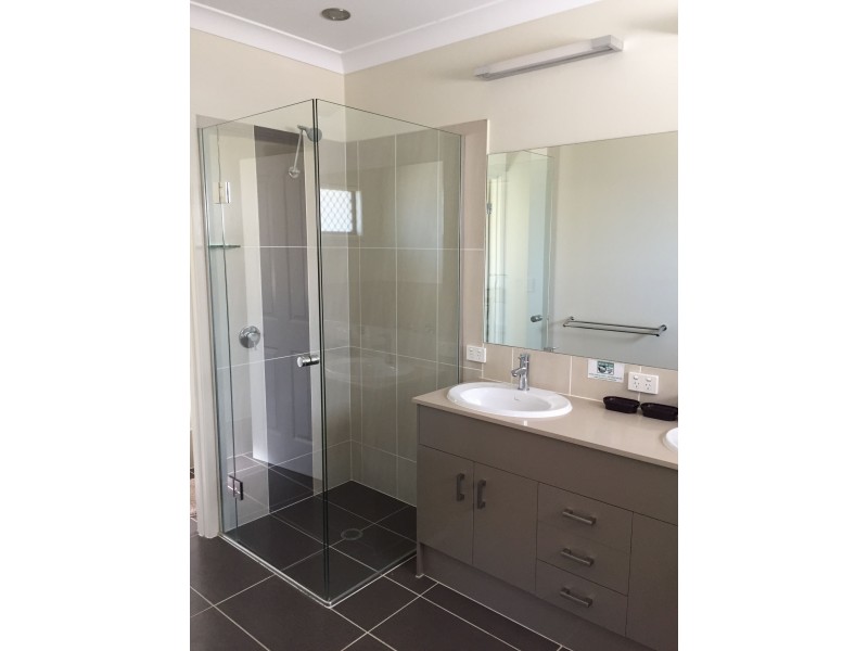 286 Troughton Rd, Coopers Plains QLD 4108