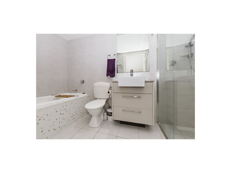 3605 12 Executive Dr, Burleigh Waters QLD 4220