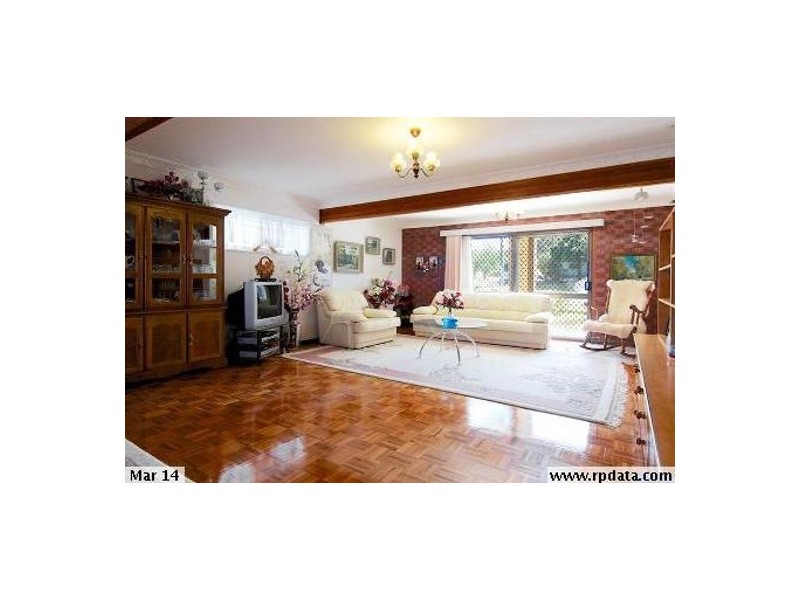 1 Fernshaw St, Macgregor QLD 4109