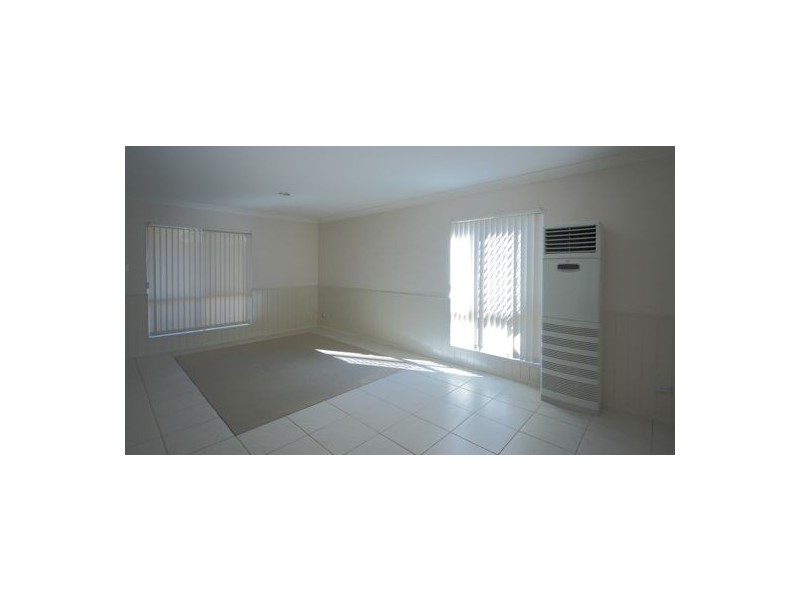 107 Bolton St, Eight Mile Plains QLD 4113