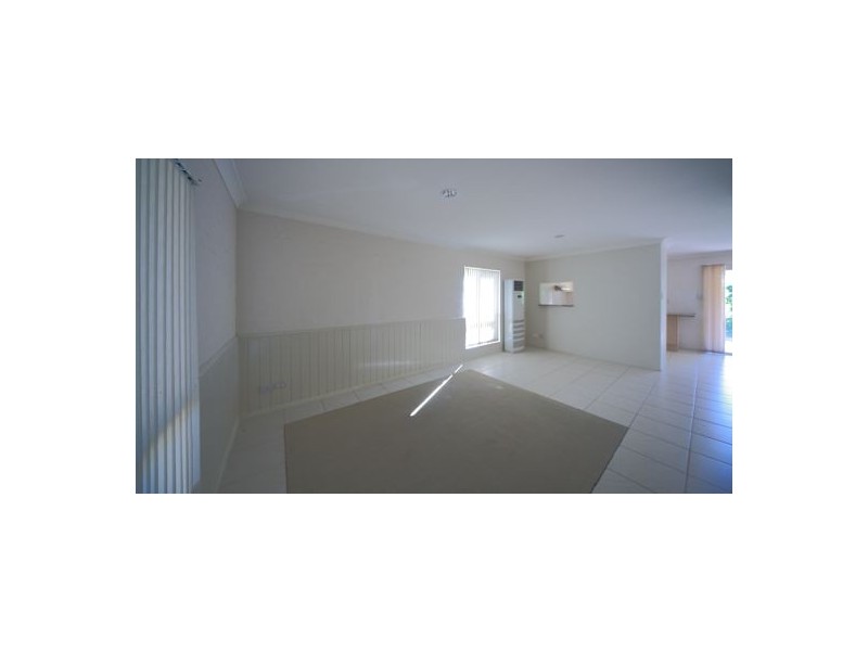 107 Bolton St, Eight Mile Plains QLD 4113