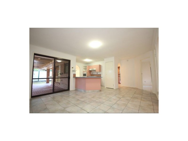 19 Staydar Crescent, Meadowbrook QLD 4131