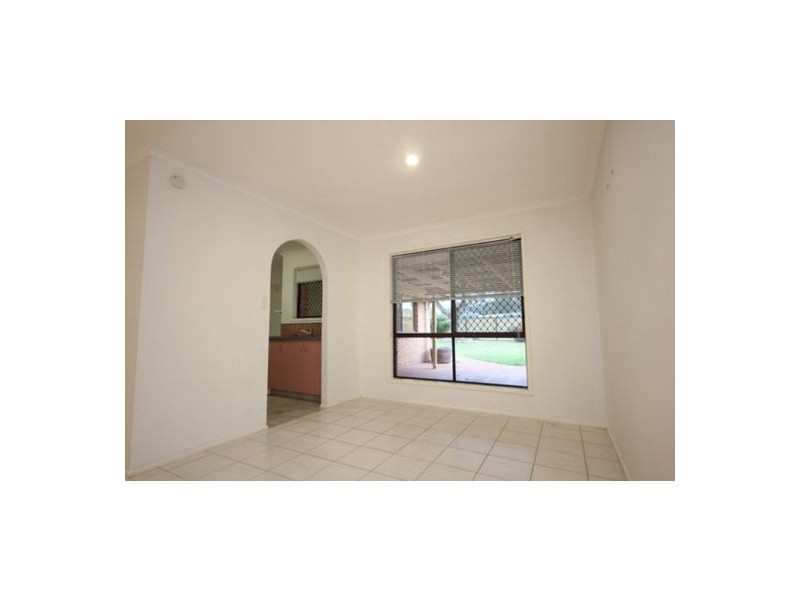 19 Staydar Crescent, Meadowbrook QLD 4131