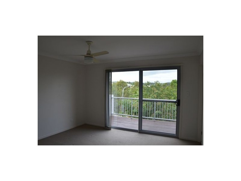 AL/2 Toohey St, Pacific Pines QLD 4211