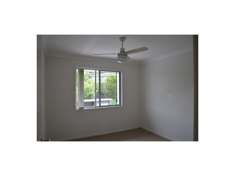 AL/2 Toohey St, Pacific Pines QLD 4211