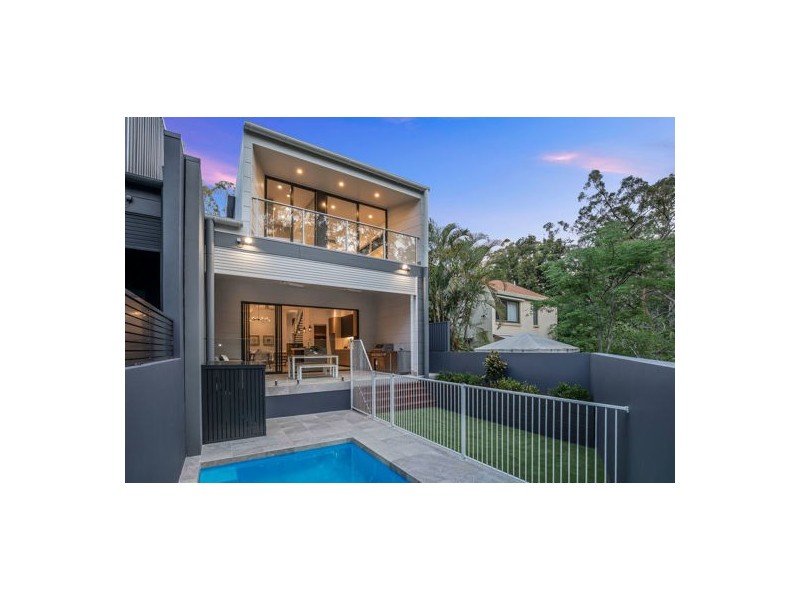 21A Woodstock Avenue, Taringa QLD 4068