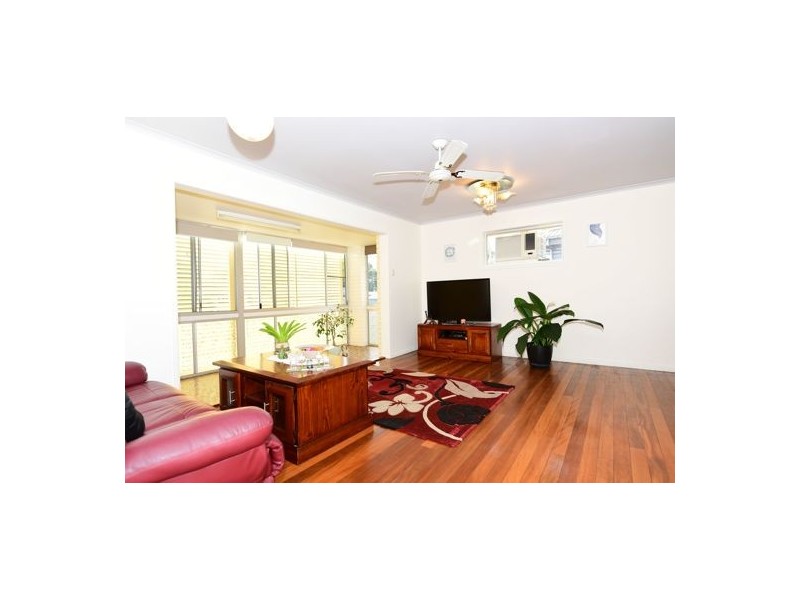 42 Ingleston Street, Wynnum West QLD 4178