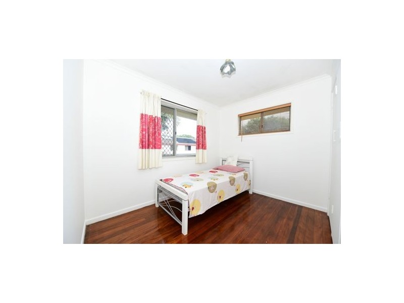 42 Ingleston Street, Wynnum West QLD 4178