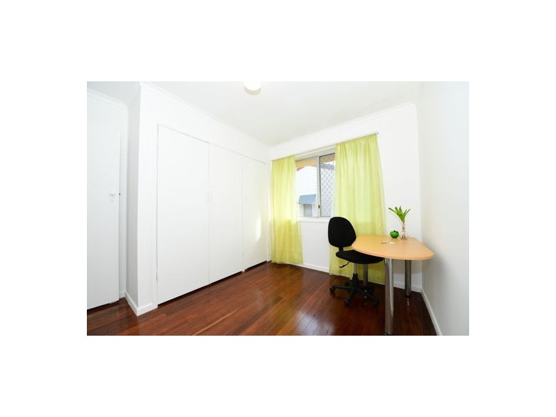 42 Ingleston Street, Wynnum West QLD 4178