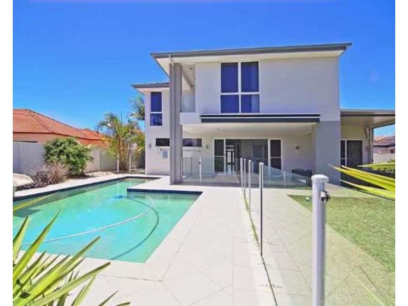 2130 Carlton Drive, Hope Island QLD 4212