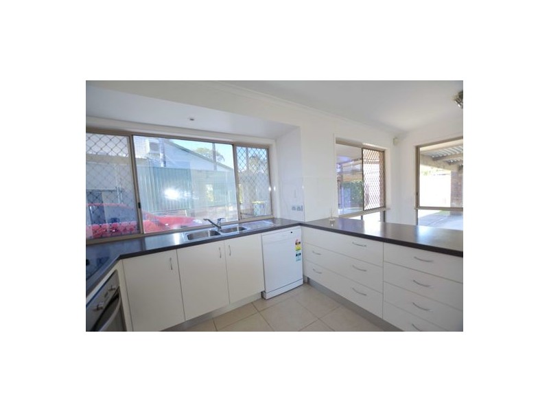 22 DOVE TREE CRES, Sinnamon Park QLD 4073