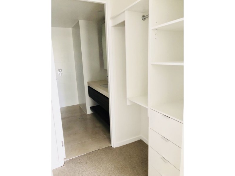 503/30 Brighton Parade, Southport QLD 4215