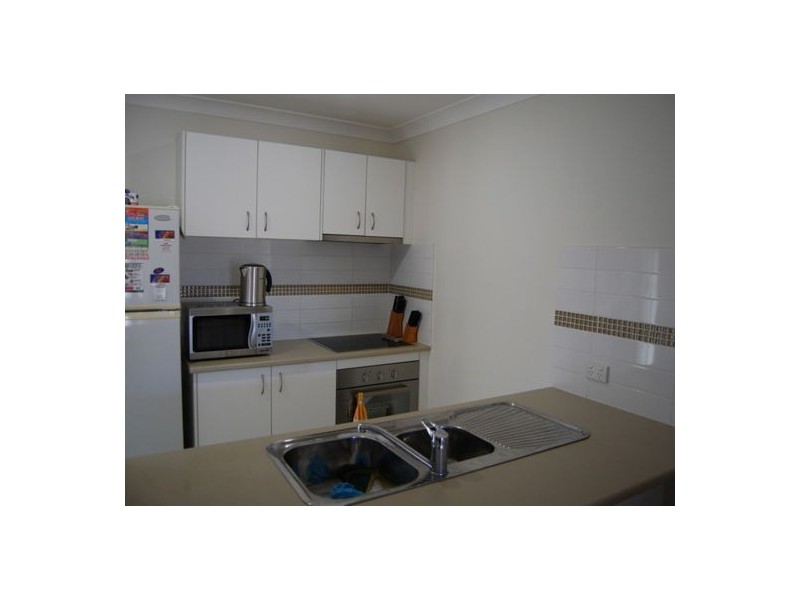 Unit 7 8 Rosegum Pl, Redbank Plains QLD 4301