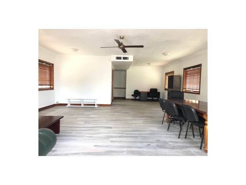 82 Ferney Avenue, Surfers Paradise QLD 4217