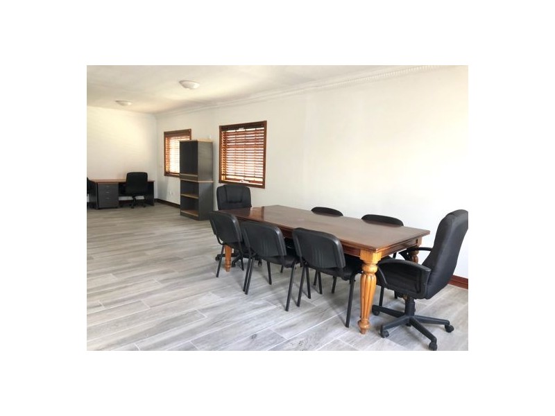 82 Ferney Avenue, Surfers Paradise QLD 4217