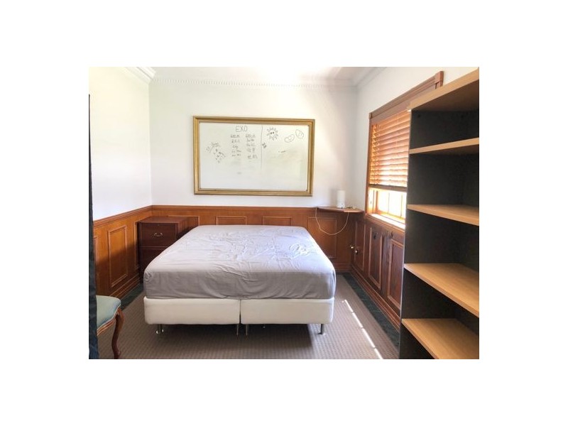 82 Ferney Avenue, Surfers Paradise QLD 4217