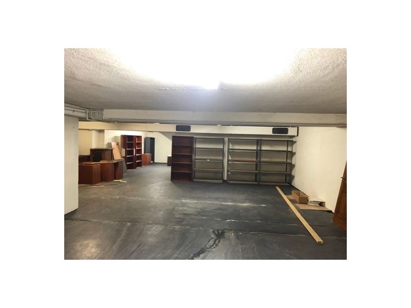 82 Ferney Avenue, Surfers Paradise QLD 4217