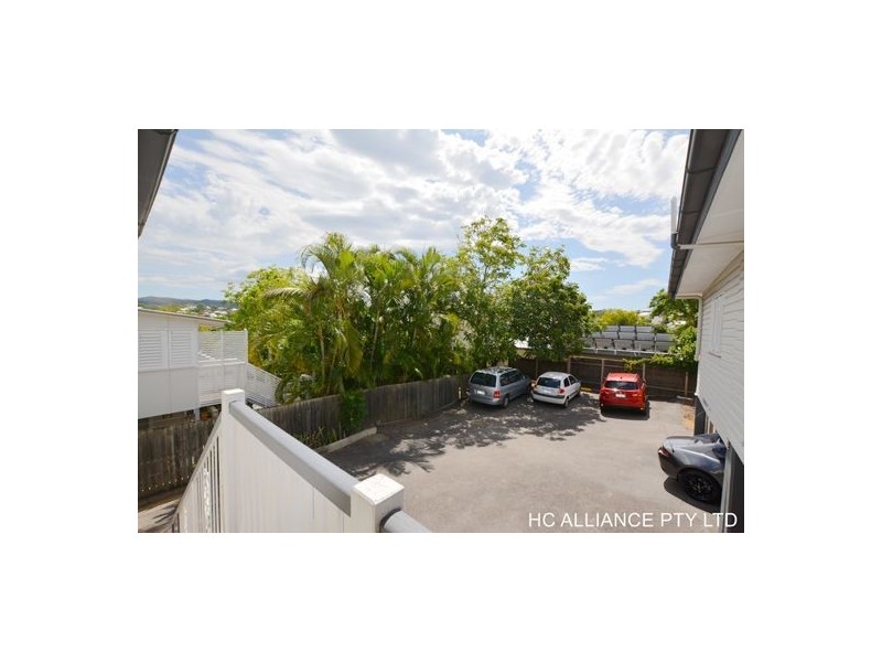 67 Heussler Tce, Milton QLD 4064