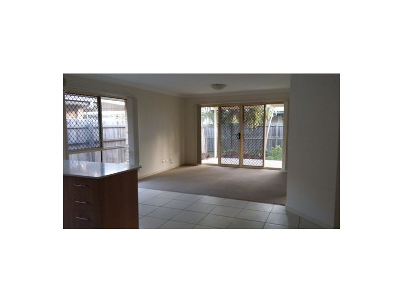 17 64 Groth Road, Boondall QLD 4034