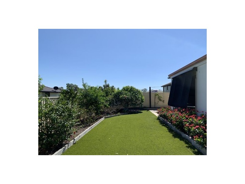 108 Christina Ryan Way, Arundel QLD 4214