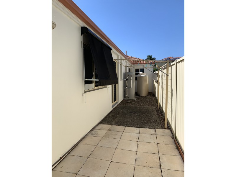 108 Christina Ryan Way, Arundel QLD 4214